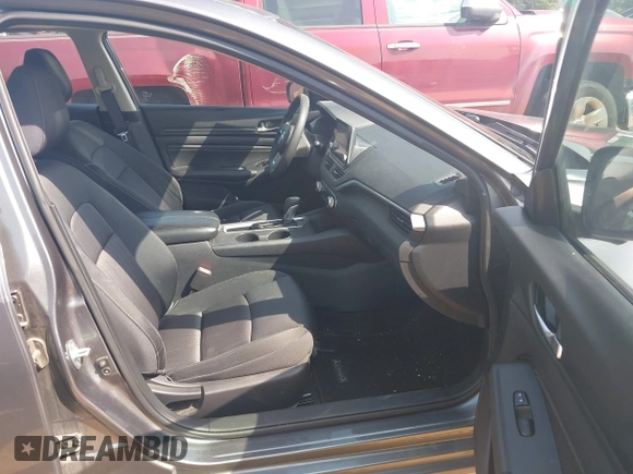 2019 Nissan Altima S z VIN 1N4BL4BV0KC188011, wystawiony jako IAAI lot #42265130 z przebiegiem 78 559 mil mil oraz . Historia ofert i sprzedaży dostępna na DreamBid. Obrazek 5.
