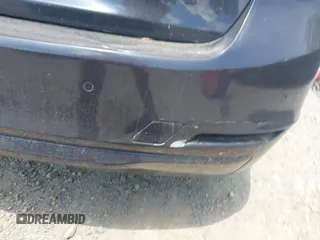2015 BMW 3 Series 328i xDrive с VIN WBA3B5C54FF961859, выставлен на аукционе IAAI как лот 42647467 с пробегом Не указан миль и . История ставок и продаж доступна на DreamBid. Изображение 16.