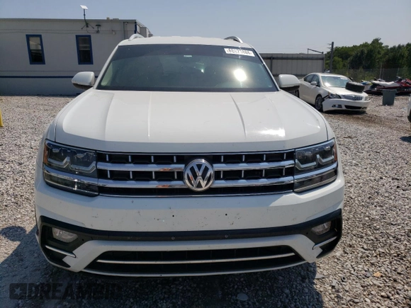 2018 Volkswagen Atlas SE z VIN 1V2PR2CA1JC570706, wystawiony jako Copart lot #68623484 z przebiegiem 136 747 mil mil oraz Szkoda całkowita • Salvage title. Historia ofert i sprzedaży dostępna na DreamBid. Obrazek 5.