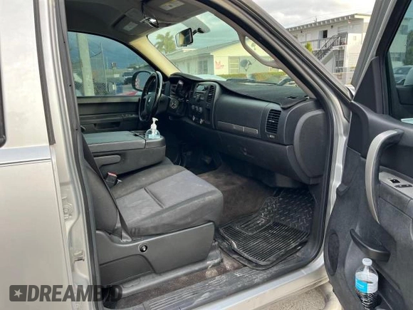 2010 Chevrolet Silverado 1500 LT with VIN 3GCRCSEA5AG185722, listed as a Copart auction lot 89395615 with 190,231 mi miles and Clean Title. Bid and sale history available at DreamBid. Image 5.