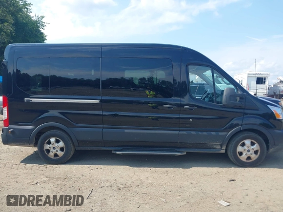 2019 Ford Transit Passenger XL with VIN 1FBAX2CG5KKA77205, listed as a IAAI auction lot 40028485 with 89,924 mi miles and . Bid and sale history available at carsss.com. Image 13.