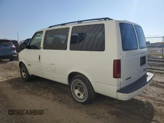2002 Chevrolet Astro with VIN 1GNDM19X02B127681, listed as a Copart auction lot 80593644 with 182,431 mi miles and Clean Title. Bid and sale history available at carsss.com. Image 2.