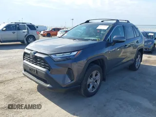 2023 Toyota RAV4 XLE with VIN 2T3P1RFV7PC369416, listed as a IAAI auction lot 41575255 with 25,825 mi miles. Bid and sale history available at carsss.com. Image 2.