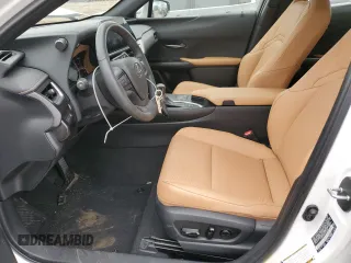 2023 Lexus UX 250h Premium z VIN JTHP6JBH1P2145423, wystawiony jako Copart lot #47424085 z przebiegiem 8 883 mil mil oraz Czysty tytuł • Clean title. Historia ofert i sprzedaży dostępna na DreamBid. Obrazek 7.
