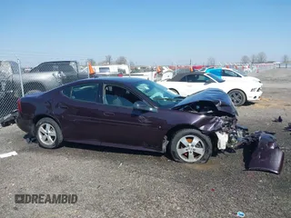 2007 Pontiac Grand Prix z VIN 2G2WP552371177822, wystawiony jako IAAI lot #41802854 z przebiegiem 105 913 mil mil oraz . Historia ofert i sprzedaży dostępna na DreamBid. Obrazek 13.