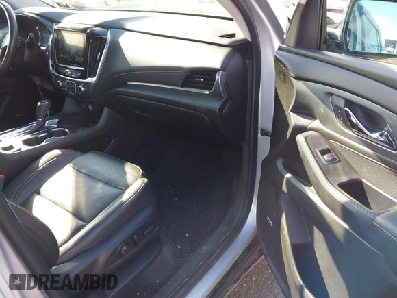 2020 Chevrolet Traverse Premier with VIN 1GNEVKKW3LJ146063, listed as a IAAI auction lot 41523886 with 95,380 mi miles. Bid and sale history available at carsss.com. Image 5.