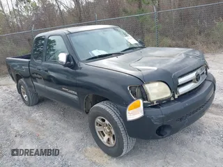 2003 Toyota Tundra SR5 with VIN 5TBRT34183S437029, listed as a IAAI auction lot 41725403 with 210,948 mi miles. Bid and sale history available at carsss.com. Image 1.