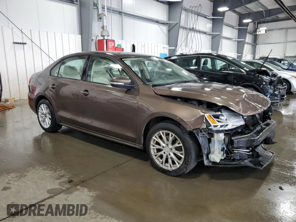 2011 Volkswagen Jetta Sedan SE with VIN 3VWDX7AJ2BM396135, listed as a Copart auction lot 71026884 with 160,009 mi miles and Salvage Title. Bid and sale history available at carsss.com. Image 4.
