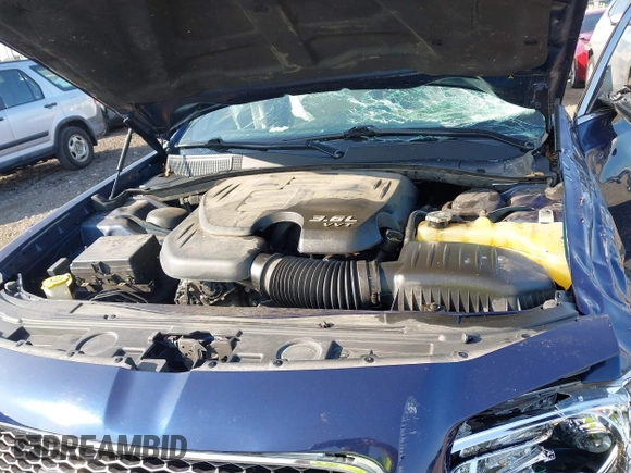 2016 Chrysler 300 with VIN 2C3CCAKG6GH152508, listed as a IAAI auction lot 40152840 with 94,646 mi miles. Bid and sale history available at carsss.com. Image 10.