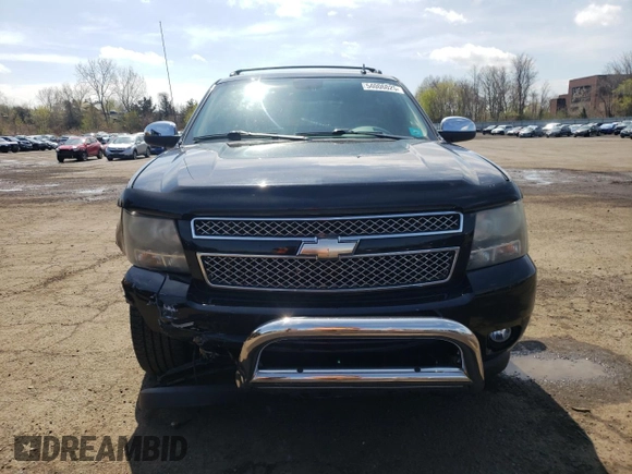 2011 Chevrolet Avalanche LT with VIN 3GNTKFE31BG162335, listed as a Copart auction lot 54006025 with Not provided miles and Salvage title. Bid and sale history available at DreamBid. Image 5.