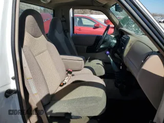 1999 Mazda B-Series Truck SX z VIN 4F4YR12CXXTM23416, wystawiony jako Copart lot #46078195 z przebiegiem 221 079 mil mil oraz Szkoda całkowita • Salvage title. Historia ofert i sprzedaży dostępna na DreamBid. Obrazek 10.