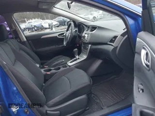 2014 Nissan Sentra SR z VIN 3N1AB7AP9EY258469, wystawiony jako IAAI lot #41504693 z przebiegiem 61 385 mil mil oraz . Historia ofert i sprzedaży dostępna na DreamBid. Obrazek 5.