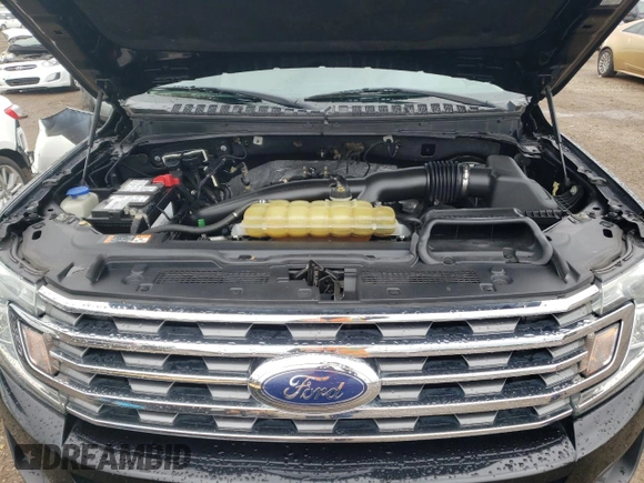 2018 Ford Expedition XLT с VIN 1FMJU1HT7JEA06052, выставлен на аукционе Copart как лот 57982835 с пробегом 220 292 миль миль и Чистый • Clean title. История ставок и продаж доступна на DreamBid. Изображение 12.