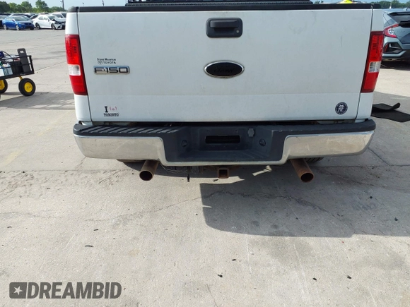 2006 Ford F-150 XL with VIN 1FTPX12VX6NB83220, listed as a IAAI auction lot 42001770 with 228,216 mi miles. Bid and sale history available at carsss.com. Image 17.