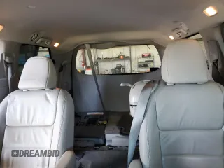 2017 Toyota Sienna XLE Auto Access Seat с VIN 5TDYZ3DC1HS820689, выставлен на аукционе Copart как лот 58625205 с пробегом 98 009 миль миль и Списание • Salvage title. История ставок и продаж доступна на DreamBid. Изображение 10.