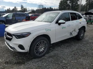2023 Mercedes-Benz GLC 300 z VIN W1NKM4HBXPF031881, wystawiony jako Copart lot #44251345 z przebiegiem 17 970 mil mil oraz Szkoda całkowita • Salvage title. Historia ofert i sprzedaży dostępna na DreamBid. Obrazek 1.