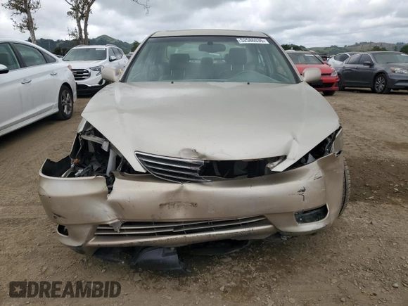 2005 Toyota Camry LE with VIN 4T1BF30K65U082774, listed as a Copart auction lot 52586035 with 119,968 mi miles and Clean Title. Bid and sale history available at DreamBid. Image 5.