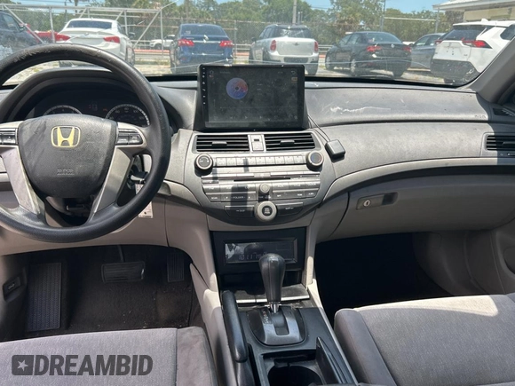 2009 Honda Accord LX-P with VIN 1HGCP26419A165093, listed as a Copart auction lot 61976585 with 172,398 mi miles and Clean title. Bid and sale history available at DreamBid. Image 9.