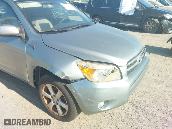 2008 Toyota RAV4 Ltd with VIN JTMZK31V386012553, listed as a IAAI auction lot 42045642 with 206,102 mi miles. Bid and sale history available at carsss.com. Image 6.