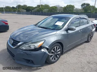 2017 Nissan Altima 2.5 SV with VIN 1N4AL3AP8HC124901, listed as a IAAI auction lot 41917561 with 224,957 mi miles. Bid and sale history available at carsss.com. Image 17.