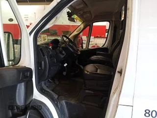 2018 Ram ProMaster Cargo z VIN 3C6TRVDG5JE112252, wystawiony jako IAAI lot #42399558 z przebiegiem 159 166 mil mil oraz . Historia ofert i sprzedaży dostępna na DreamBid. Obrazek 21.