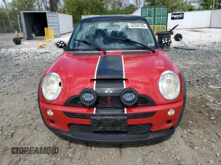 2006 MINI Hardtop S z VIN WMWRE33546TJ38274, wystawiony jako Copart lot #53336105 z przebiegiem 171 593 mil mil oraz Czysty tytuł • Clean title. Historia ofert i sprzedaży dostępna na DreamBid. Obrazek 5.