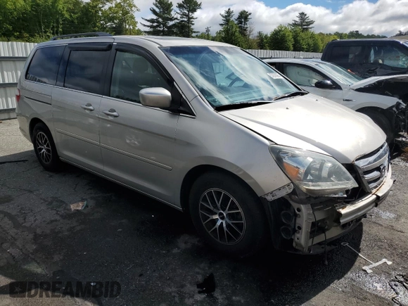 2005 Honda Odyssey Touring z VIN 5FNRL38835B071258, wystawiony jako Copart lot #57878295 z przebiegiem 143 474 mil mil oraz Szkoda całkowita • Salvage title. Historia ofert i sprzedaży dostępna na DreamBid. Obrazek 4.