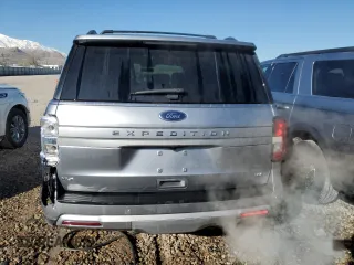 2024 Ford Expedition Max XLT with VIN 1FMJK1J81REA10010, listed as a Copart auction lot 47220685 with 28,153 mi miles and Clean Title. Bid and sale history available at DreamBid. Image 6.
