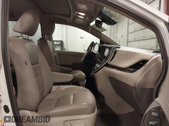2018 Toyota Sienna XLE Auto Access Seat с VIN 5TDYZ3DC7JS909902, выставлен на аукционе IAAI как лот 42044363 с пробегом 59 283 миль миль и . История ставок и продаж доступна на DreamBid. Изображение 5.