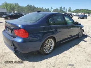 2011 BMW 3 Series 328i xDrive z VIN WBAPK5C52BF122207, wystawiony jako Copart lot #55922795 z przebiegiem 68 906 mil mil oraz Szkoda całkowita • Salvage title. Historia ofert i sprzedaży dostępna na DreamBid. Obrazek 3.