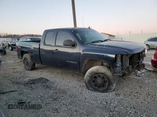 2010 Chevrolet Silverado 1500 LS with VIN 1GCSKREA1AZ251583, listed as a Copart auction lot 88439755 with 172,323 mi miles and Non Repairable. Bid and sale history available at DreamBid. Image 4.