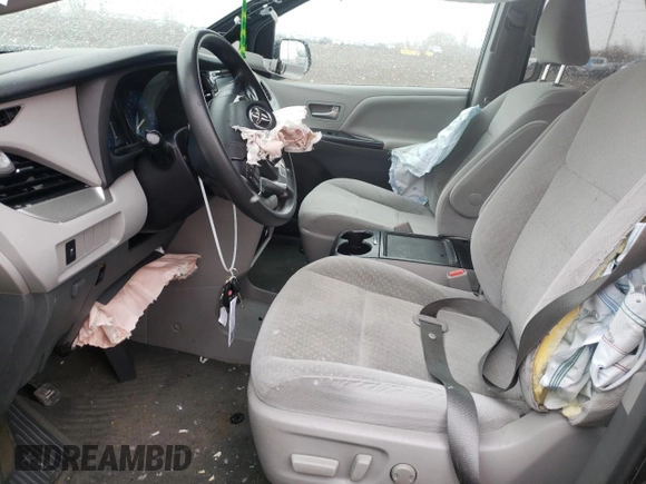 2018 Toyota Sienna LE Auto Access Seat with VIN 5TDKZ3DC4JS948792, listed as a Copart auction lot 52949475 with Not Provided miles and Salvage Title. Bid and sale history available at carsss.com. Image 7.