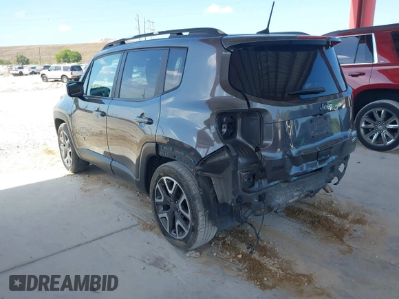2018 Jeep Renegade Latitude with VIN ZACCJABB5JPG86563, listed as a IAAI auction lot 42109270 with 185,540 mi miles. Bid and sale history available at carsss.com. Image 3.