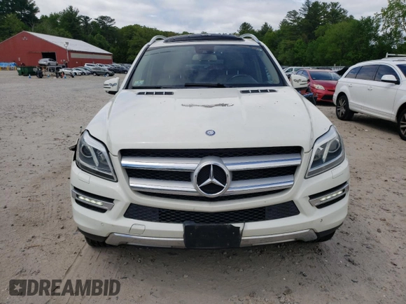 2013 Mercedes-Benz GL 450 z VIN 4JGDF7CE5DA249440, wystawiony jako Copart lot #57466825 z przebiegiem 120 163 mil mil oraz Tytuł czysty. Historia ofert i sprzedaży dostępna na DreamBid. Obrazek 5.