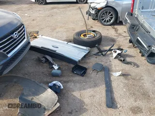 2024 Ford F-250 XL с VIN 1FT7W2BT8REE95869, выставлен на аукционе IAAI как лот 42170240 с пробегом Не указан миль и . История ставок и продаж доступна на DreamBid. Изображение 11.