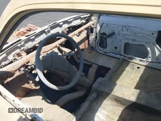 1990 Toyota Pickup с VIN JT4RN81R1L5077908, выставлен на аукционе IAAI как лот 40037548 с пробегом Не указан миль и . История ставок и продаж доступна на DreamBid. Изображение 5.