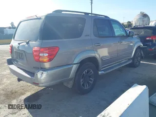 2002 Toyota Sequoia SR5 with VIN 5TDZT34A72S117383, listed as a IAAI auction lot 42219102 with 171,461 mi miles and . Bid and sale history available at carsss.com. Image 4.