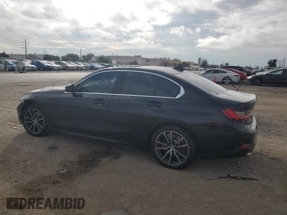 2022 BMW 3 Series 330i with VIN 3MW5R1J06N8C62714, listed as a Copart auction lot 71552322 with 9,664 mi miles. Bid and sale history available at carsss.com. Image 2.