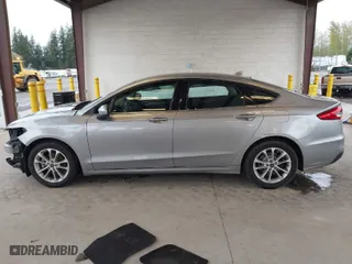 2020 Ford Fusion SE with VIN 3FA6P0HD6LR122451, listed as a IAAI auction lot 41963862 with 126,163 mi miles. Bid and sale history available at carsss.com. Image 15.