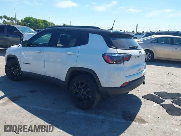 2022 Jeep Compass Latitude with VIN 3C4NJCBB0NT235267, listed as a IAAI auction lot 41700373 with 24,768 mi miles and . Bid and sale history available at carsss.com. Image 3.
