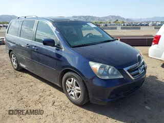 2005 Honda Odyssey EX-L with VIN 5FNRL38755B007567, listed as a IAAI auction lot 41952348 with 183,514 mi miles. Bid and sale history available at carsss.com. Image 1.