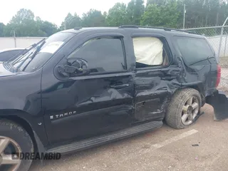 2007 Chevrolet Tahoe LT z VIN 1GNFK13097R132998, wystawiony jako IAAI lot #42257393 z przebiegiem 288 126 mil mil oraz . Historia ofert i sprzedaży dostępna na DreamBid. Obrazek 6.
