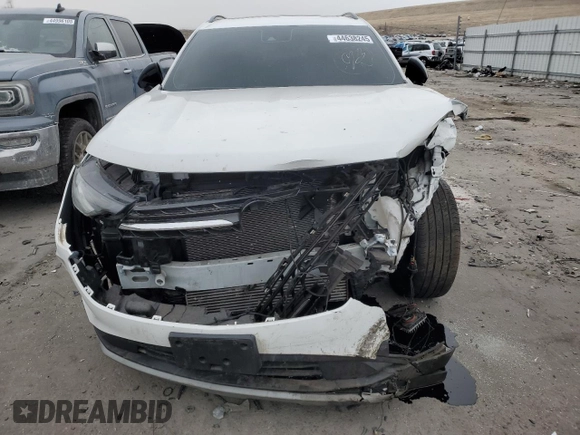 2022 Buick Envision Essence with VIN LRBFZPR4XND110227, listed as a Copart auction lot 44638245 with 30,492 mi miles and Salvage Title. Bid and sale history available at carsss.com. Image 5.