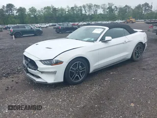 2022 Ford Mustang EcoBoost z VIN 1FATP8UH3N5104988, wystawiony jako IAAI lot #42320593 z przebiegiem 51 101 mil mil oraz . Historia ofert i sprzedaży dostępna na DreamBid. Obrazek 2.