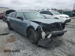 2006 Dodge Magnum z VIN 2D8FV47T16H261162, wystawiony jako Copart lot #50228965 z przebiegiem 67 941 mil mil oraz Szkody całkowita. Historia ofert i sprzedaży dostępna na DreamBid. Obrazek 4.