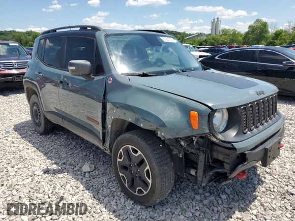 2016 Jeep Renegade Trailhawk with VIN ZACCJBCT7GPD39077, listed as a Copart auction lot 61267375 with 175,784 mi miles and Salvage title. Bid and sale history available at DreamBid. Image 4.