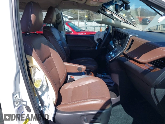 2017 Toyota Sienna XLE with VIN 5TDDZ3DC8HS176753, listed as a IAAI auction lot 41790405 with 81,450 mi miles and . Bid and sale history available at DreamBid. Image 5.