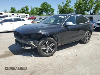 2018 Volvo XC60 R-Design z VIN YV4A22RM3J1076126, wystawiony jako Copart lot #57165365 z przebiegiem 110 865 mil mil oraz Szkoda całkowita • Salvage title. Historia ofert i sprzedaży dostępna na DreamBid. Obrazek 1.