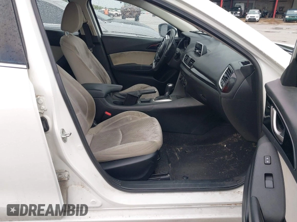 2014 Mazda 3 i Touring z VIN JM1BM1L73E1101014, wystawiony jako IAAI lot #42472127 z przebiegiem 121 426 mil mil oraz . Historia ofert i sprzedaży dostępna na DreamBid. Obrazek 5.