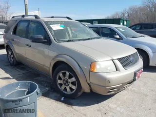 2006 Ford Freestyle SE with VIN 1FMZK04126GA17446, listed as a IAAI auction lot 41659894 with 259,878 mi miles. Bid and sale history available at carsss.com. Image 1.
